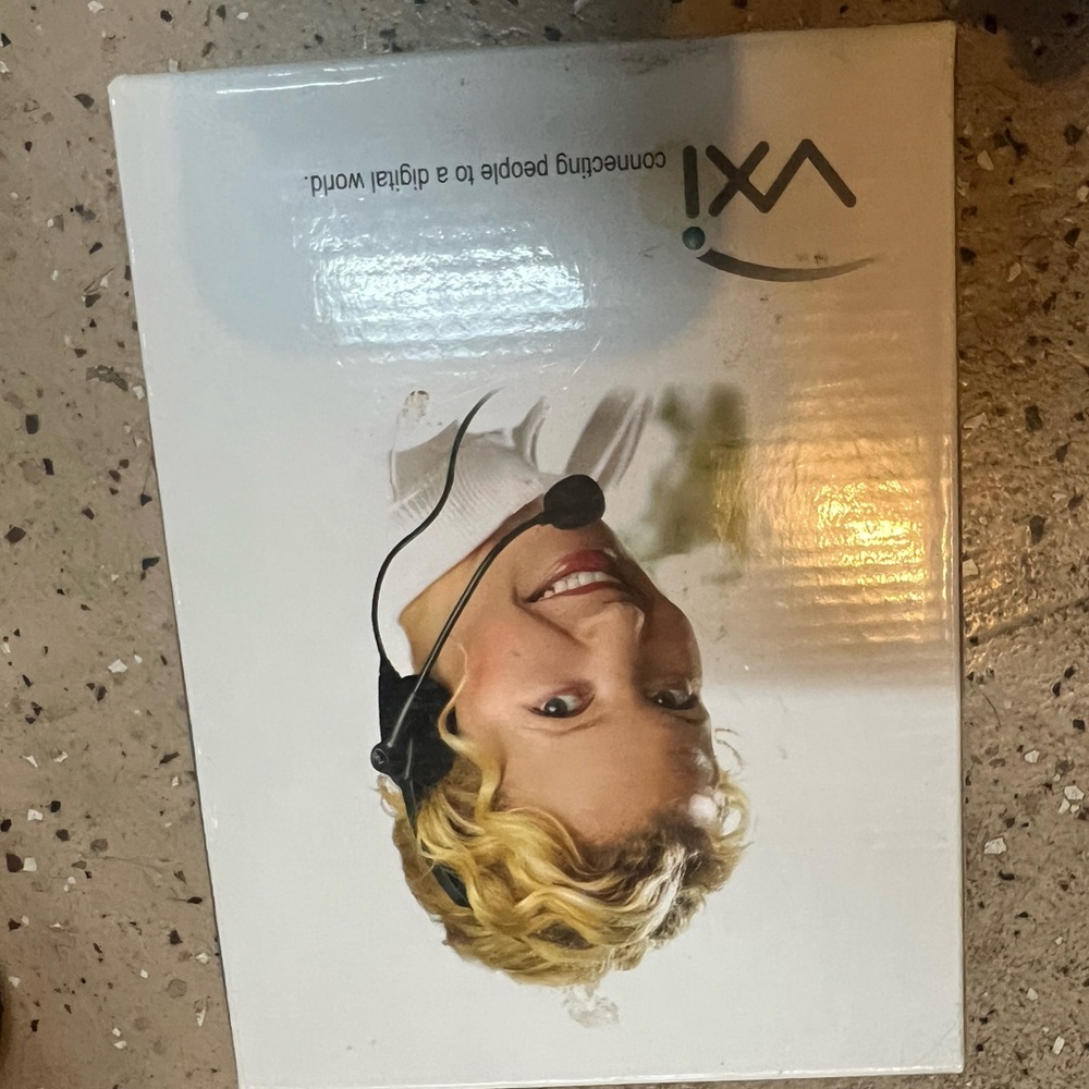 VXi Headset with Microphone